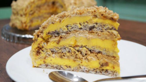Ореховый торт с хрустящим наполнителем — вкусный рецепт